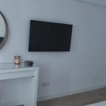 Apartment Eva's Place By The Sea *