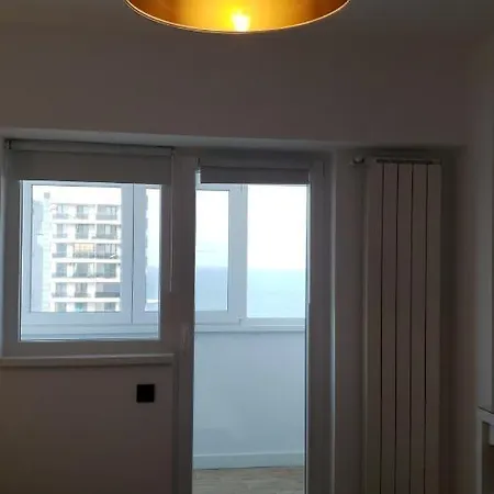 Eva's Place By The Sea Apartment